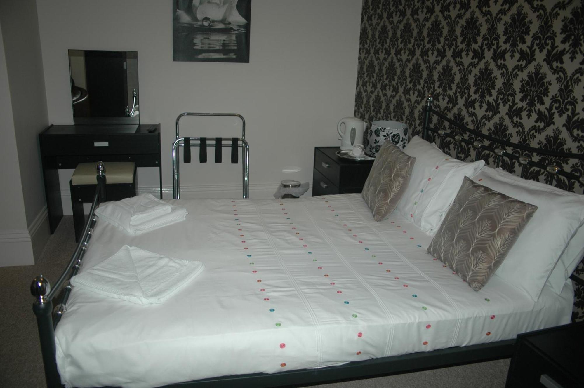 Somerton Lodge (Adults Only) Shanklin Buitenkant foto