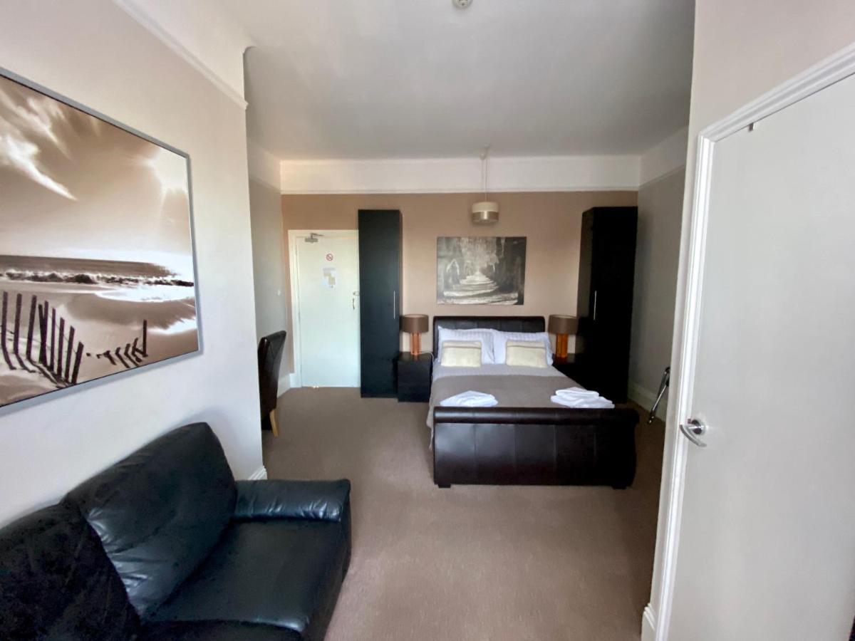 Somerton Lodge (Adults Only) Shanklin Buitenkant foto