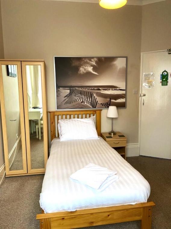 Somerton Lodge (Adults Only) Shanklin Buitenkant foto